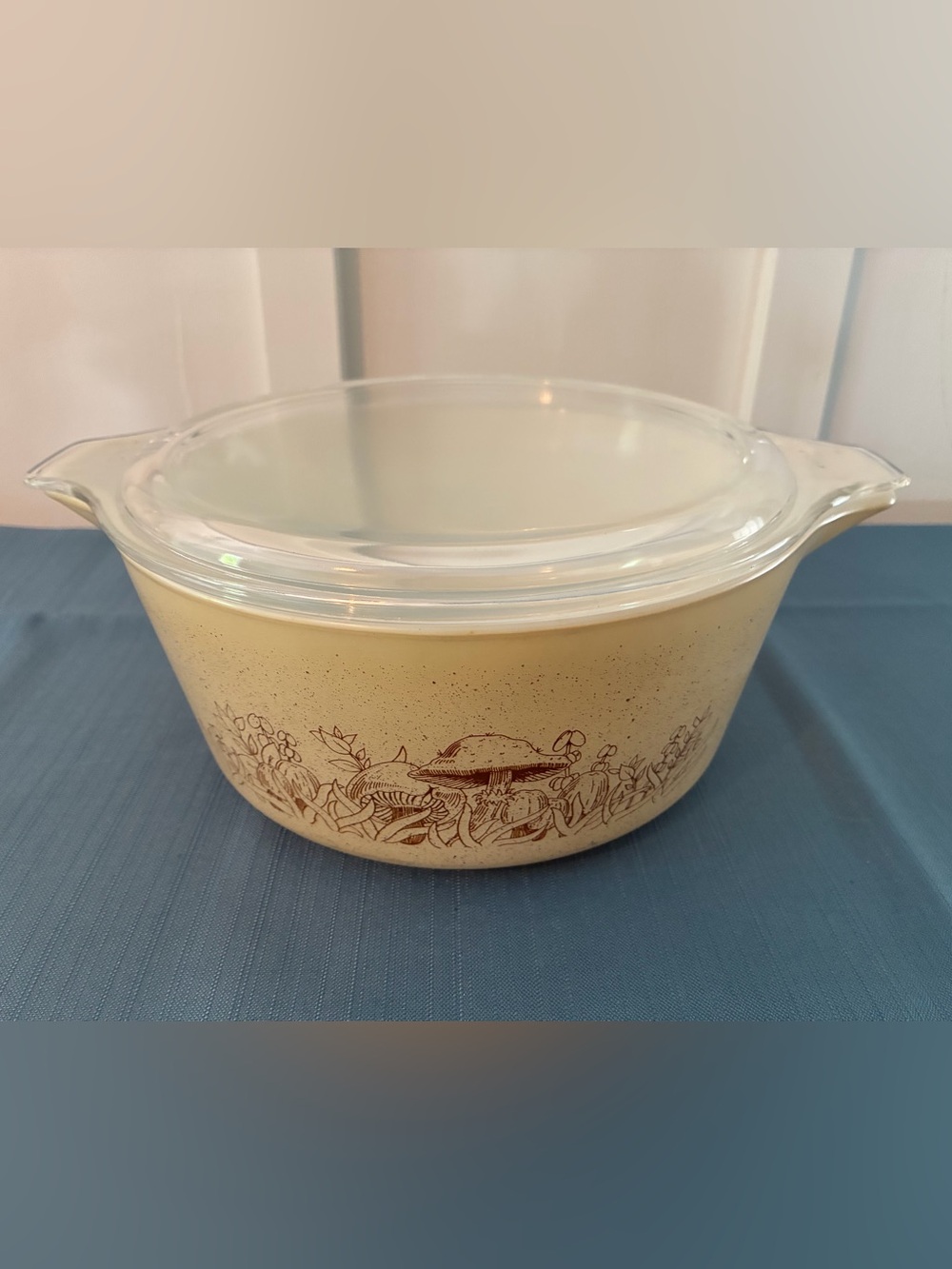 Vintage Pyrex Forest Fancies 475-B 2.5 Litre Casserole w/lid